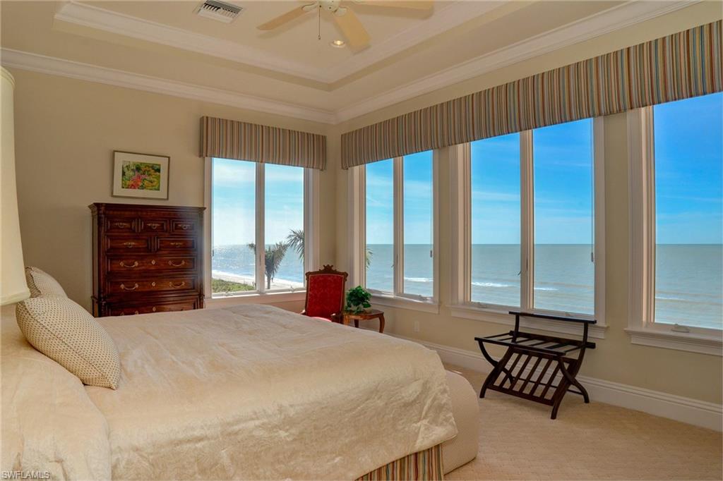 BAREFOOT BEACH - Residential