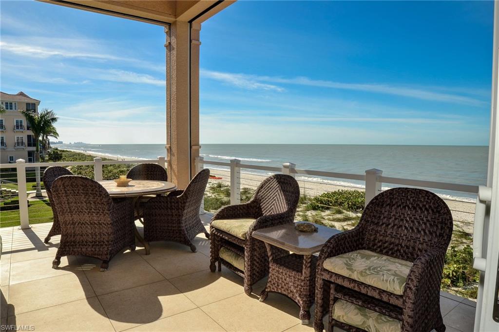 BAREFOOT BEACH - Residential