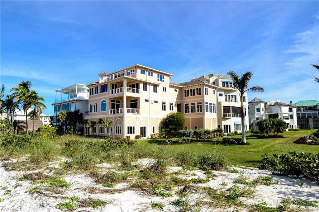 BAREFOOT BEACH - Residential
