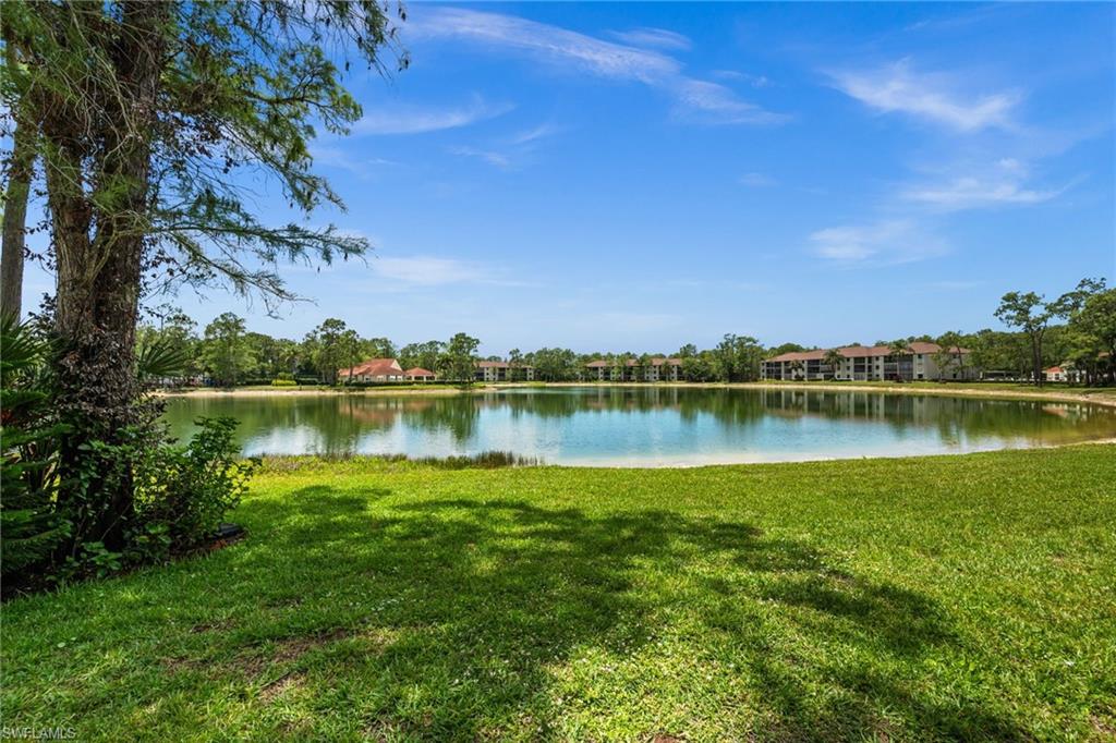 DEAUVILLE LAKE CLUB - Residential