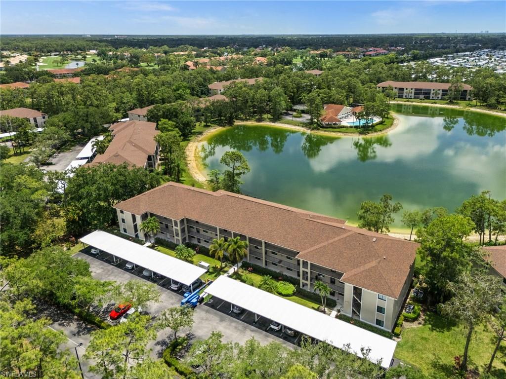 DEAUVILLE LAKE CLUB - Residential