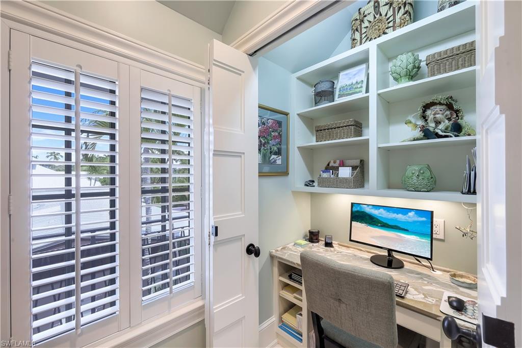 OLDE NAPLES - Residential