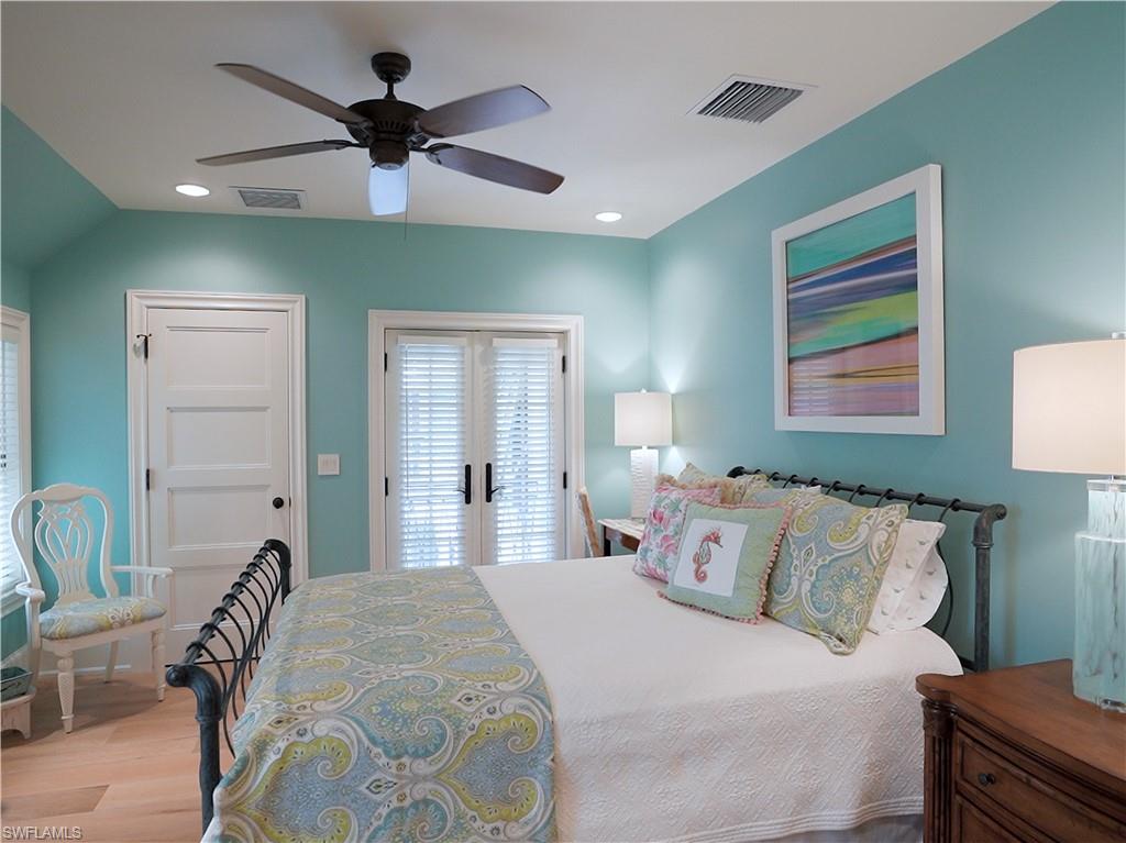 OLDE NAPLES - Residential