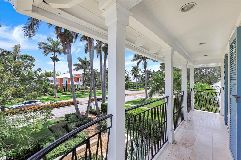 OLDE NAPLES - Residential