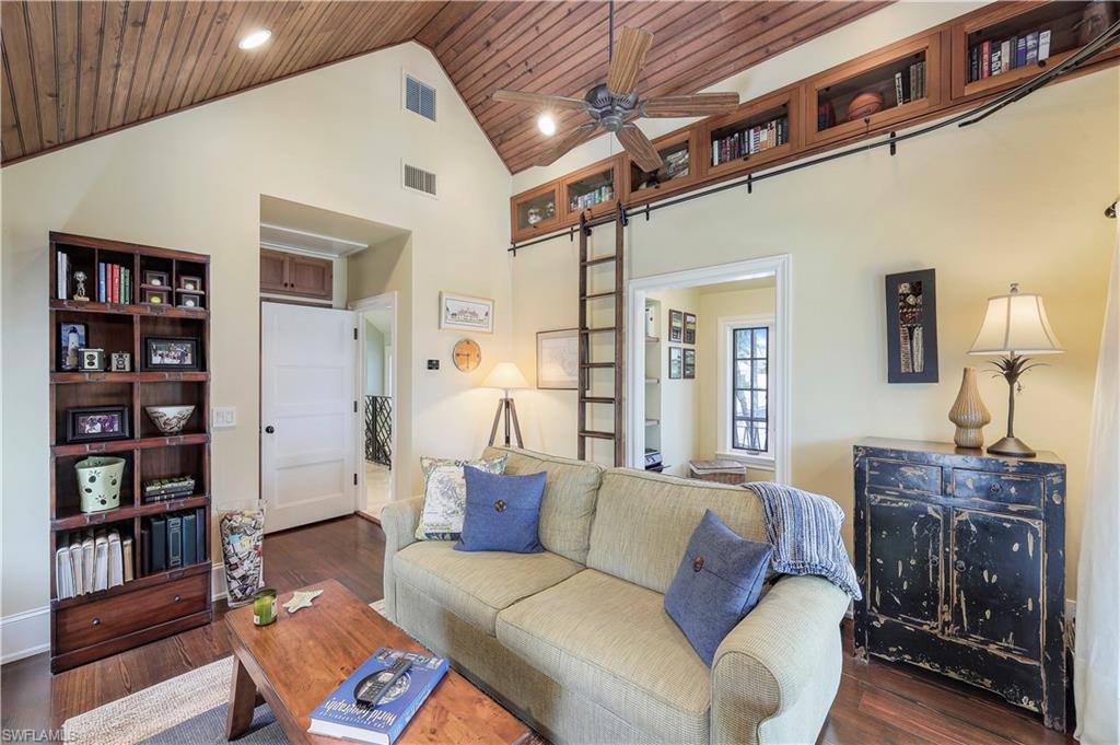 OLDE NAPLES - Residential