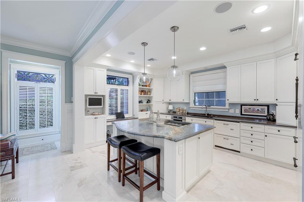 OLDE NAPLES - Residential