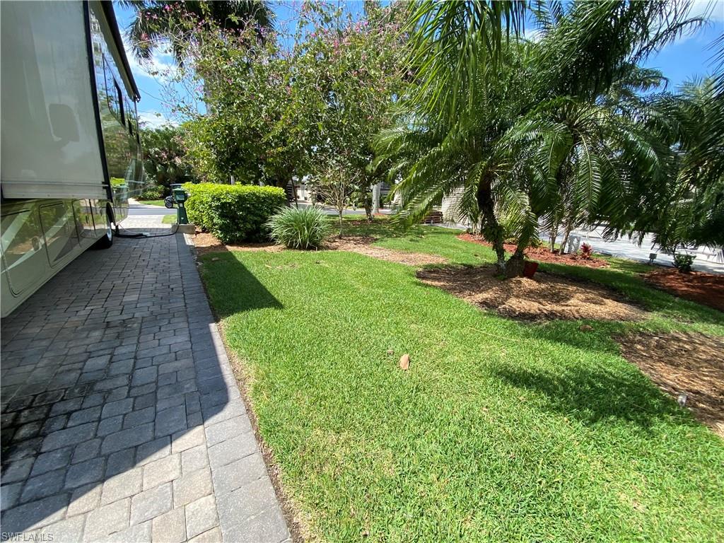 RIVERBEND MOTORCOACH RESORT - Land