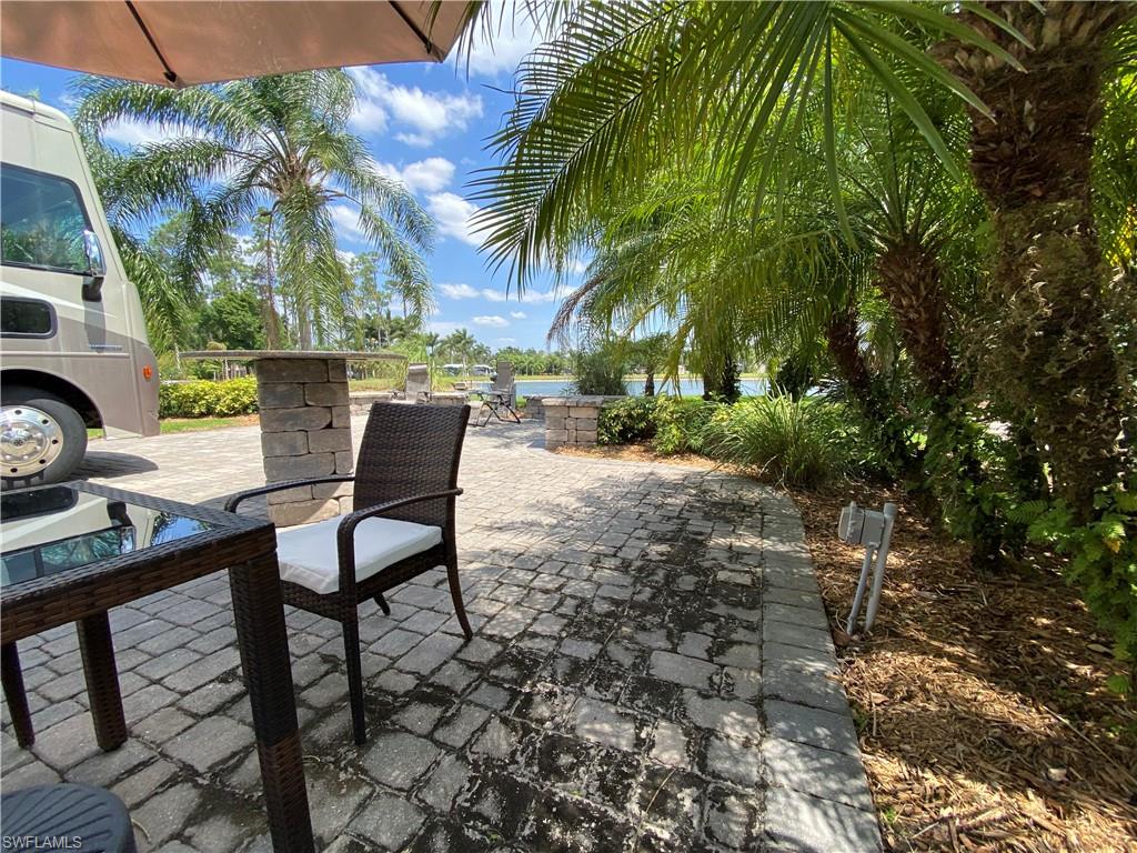 RIVERBEND MOTORCOACH RESORT - Land