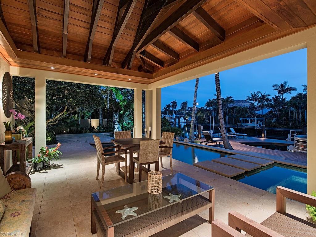 AQUALANE SHORES - Residential