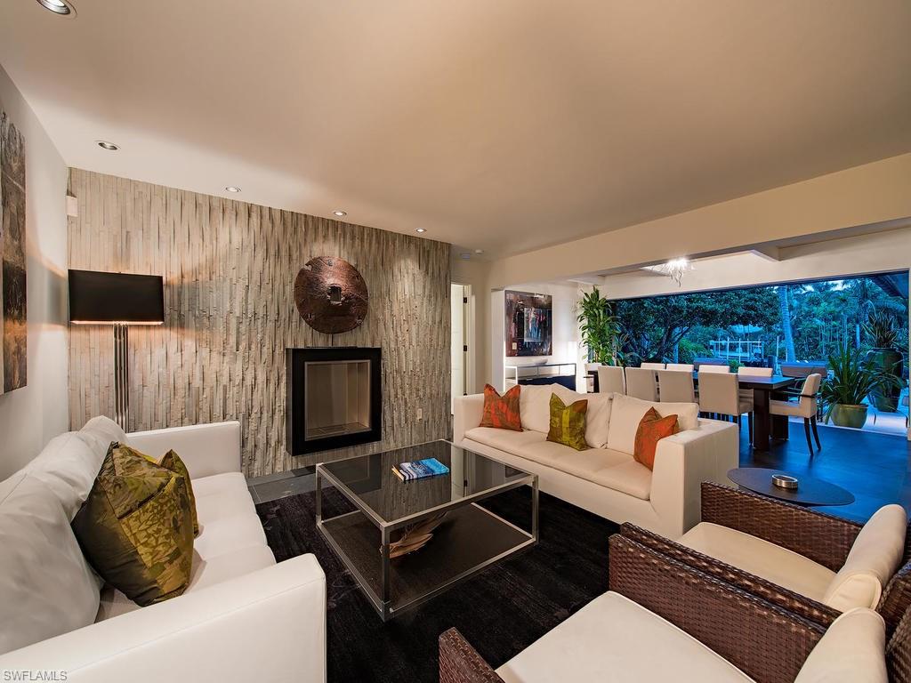 AQUALANE SHORES - Residential