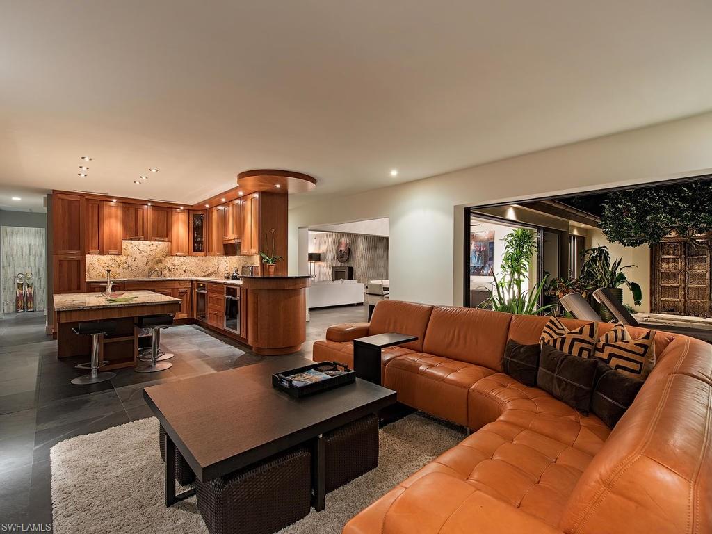 AQUALANE SHORES - Residential