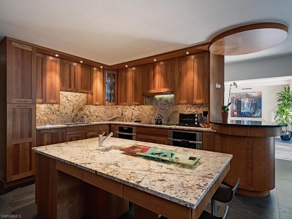 AQUALANE SHORES - Residential