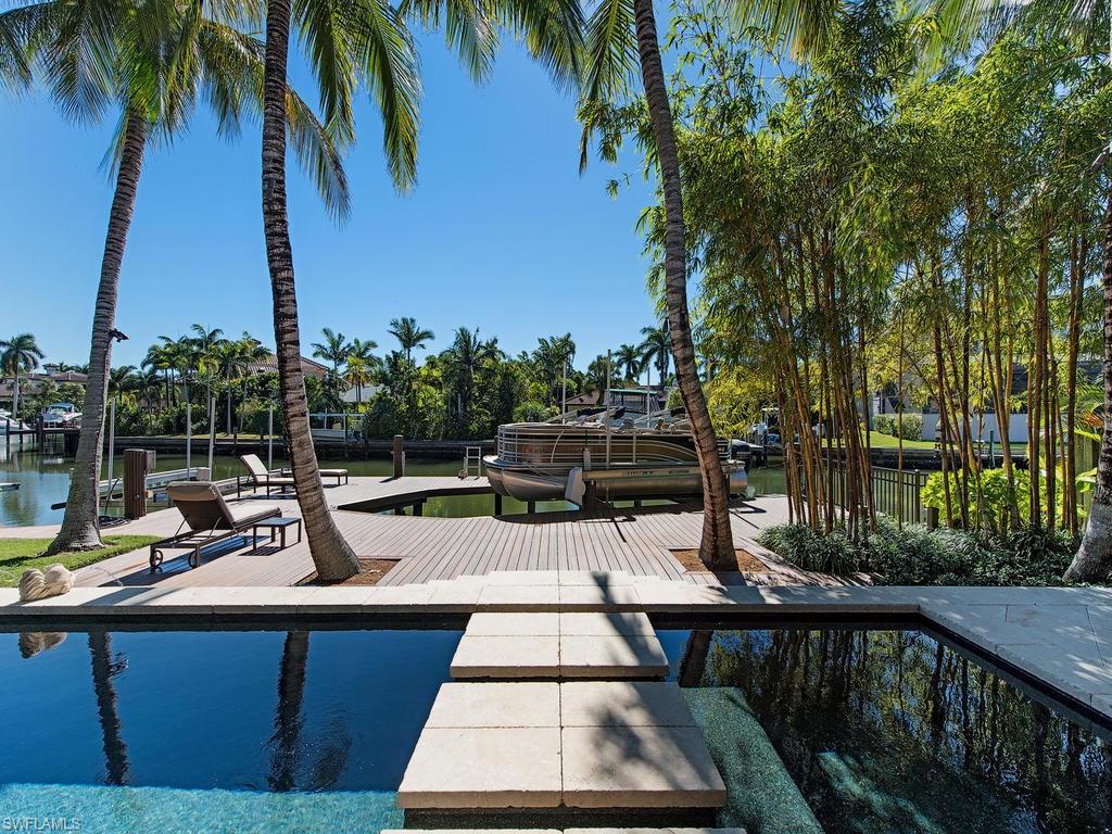 AQUALANE SHORES - Residential