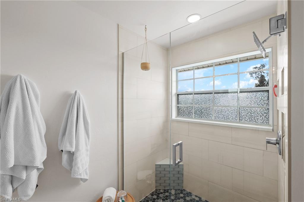 HENDRY CREEK - Residential