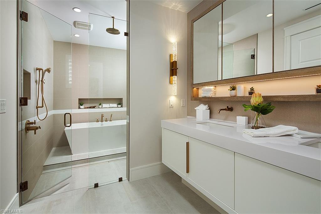 MANGROVE BAY - Residential