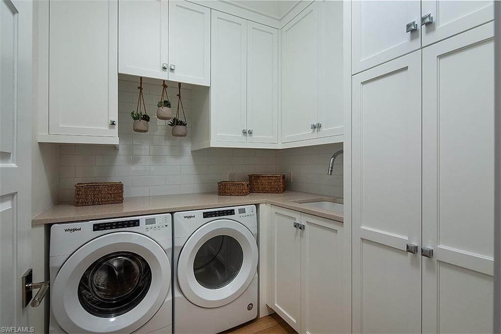 MANGROVE BAY - Residential