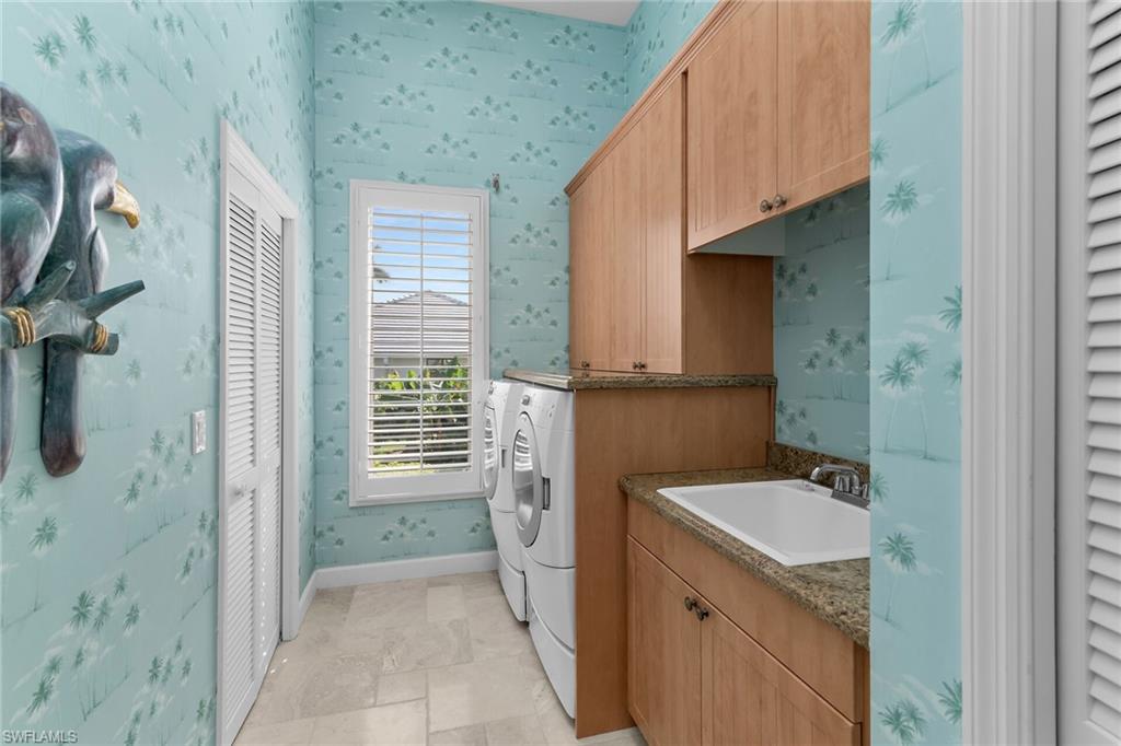 MARCO BEACH - Residential