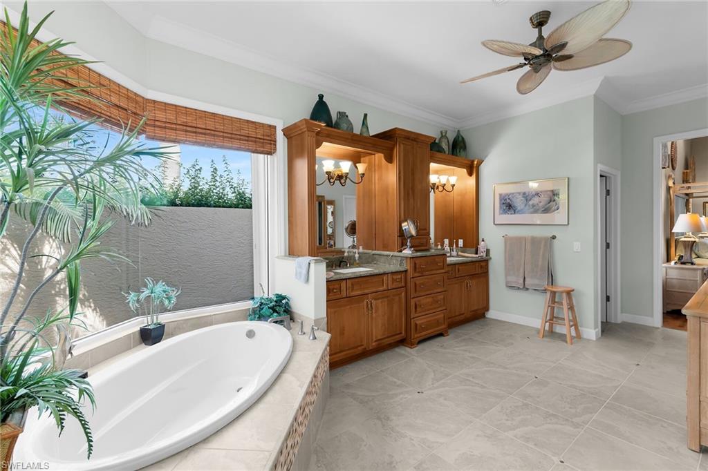 MARCO BEACH - Residential