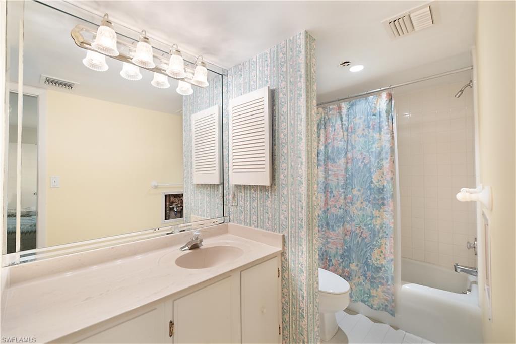 NAPLES CONTINENTAL - Residential