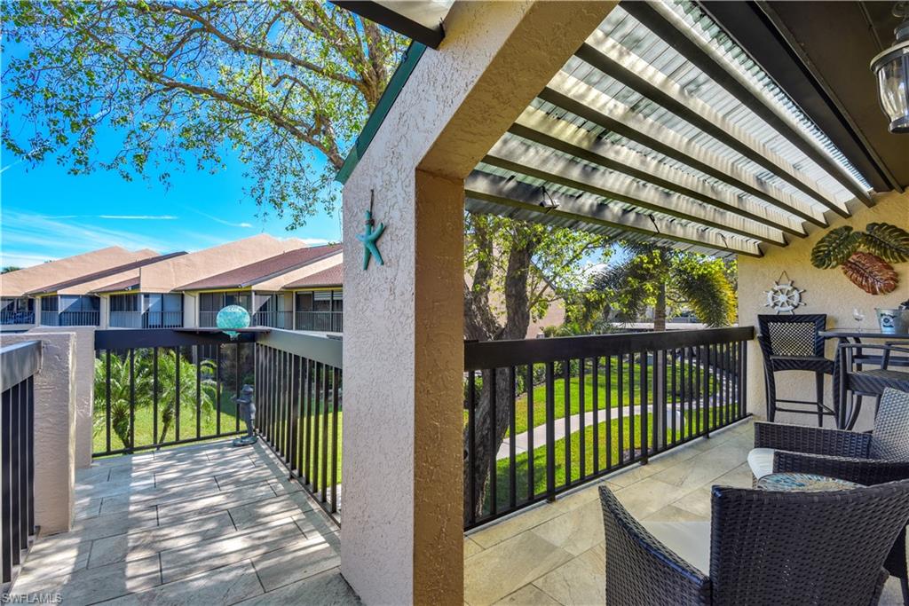 ADMIRALTY YACHT & RACQUET CLUB - Residential