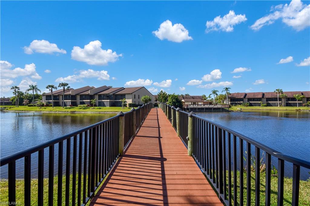 ADMIRALTY YACHT & RACQUET CLUB - Residential