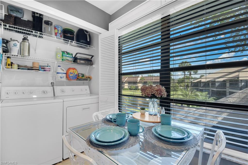 ADMIRALTY YACHT & RACQUET CLUB - Residential