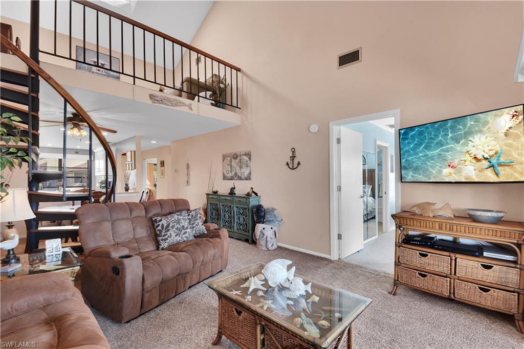 ADMIRALTY YACHT & RACQUET CLUB - Residential