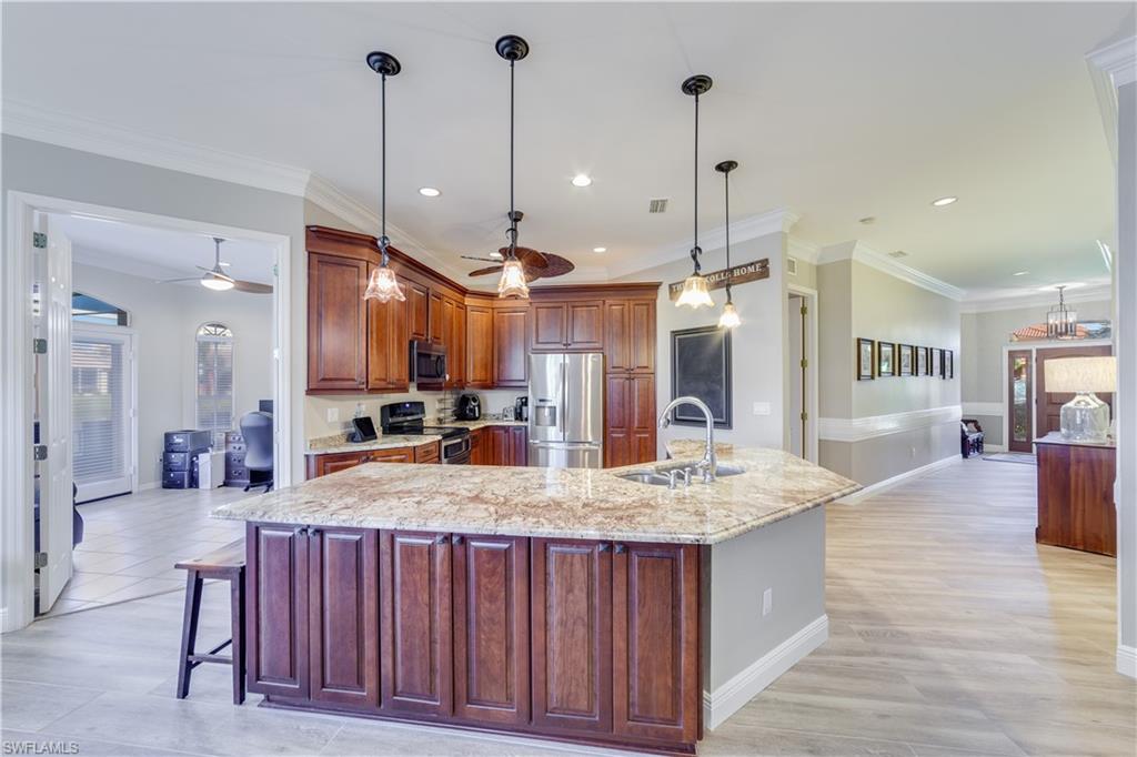 WATER'S EDGE - Residential