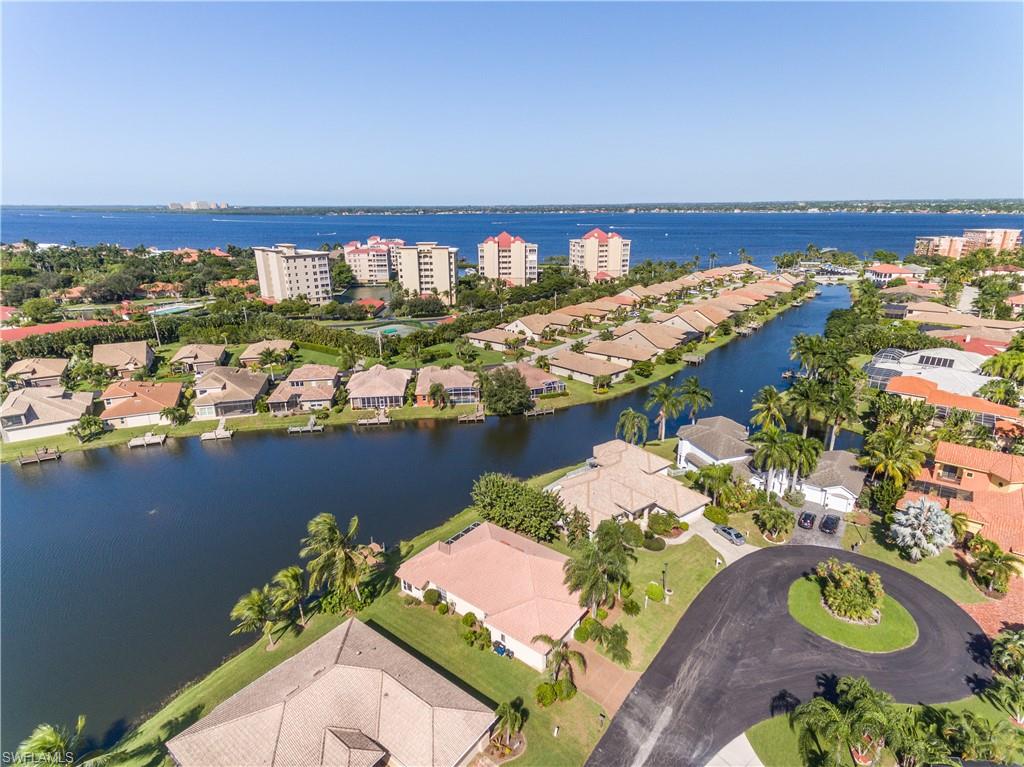 WATER'S EDGE - Residential