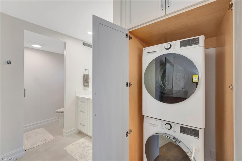 INDIES WEST - Residential Lease