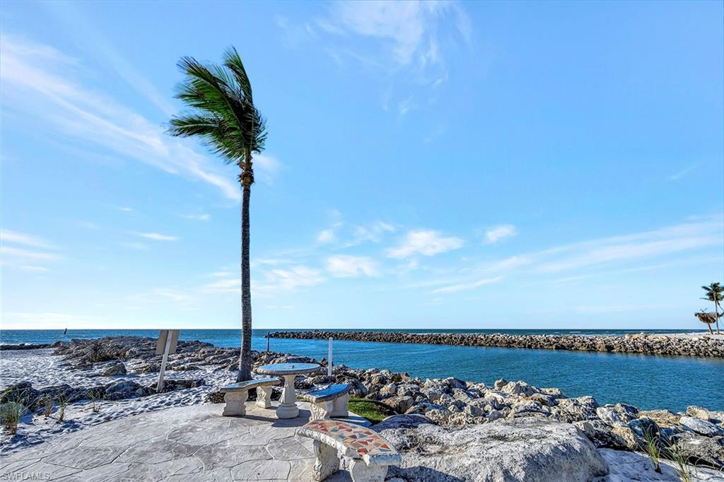 INDIES WEST - Residential Lease