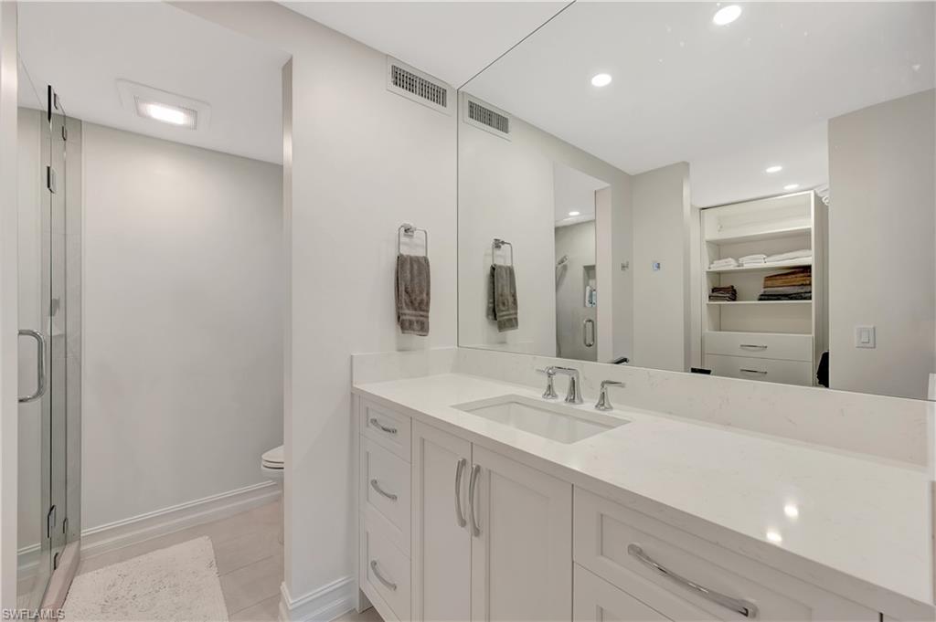 INDIES WEST - Residential Lease