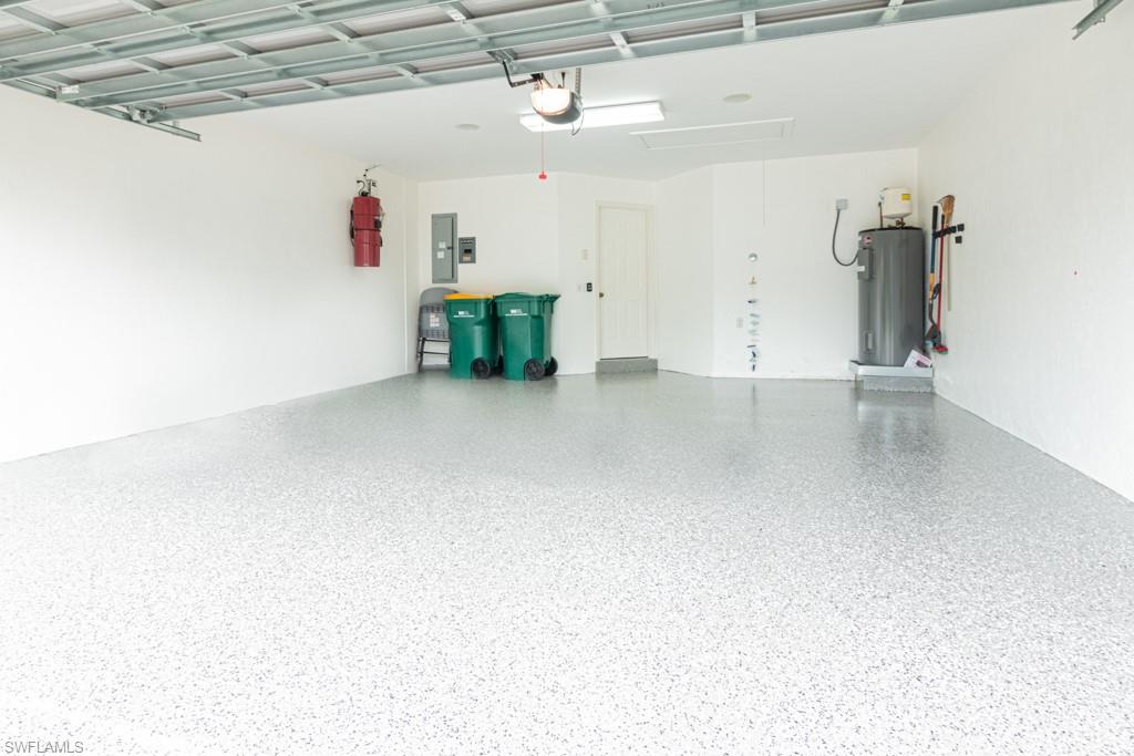 EAGLE CREEK COUNTRY CLUB - Residential