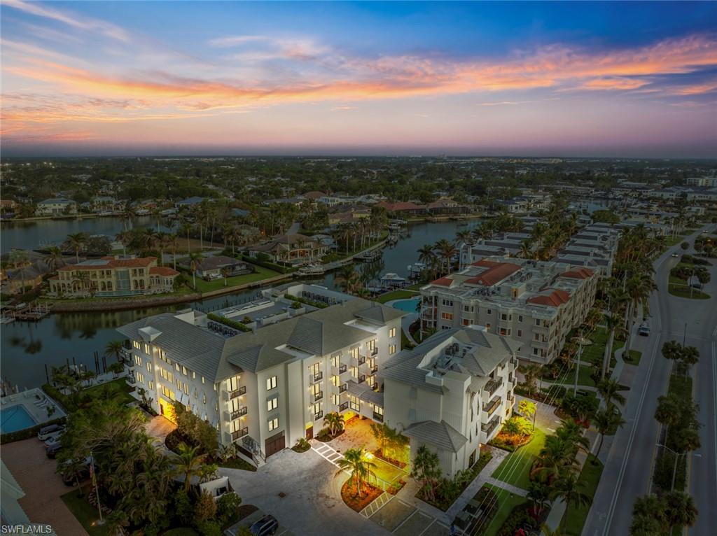 1820 Gulf Shore BLVD N 302-303