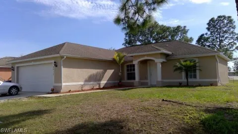 4017 15th St W, Lehigh Acres, FL 33971 - #: 225037148