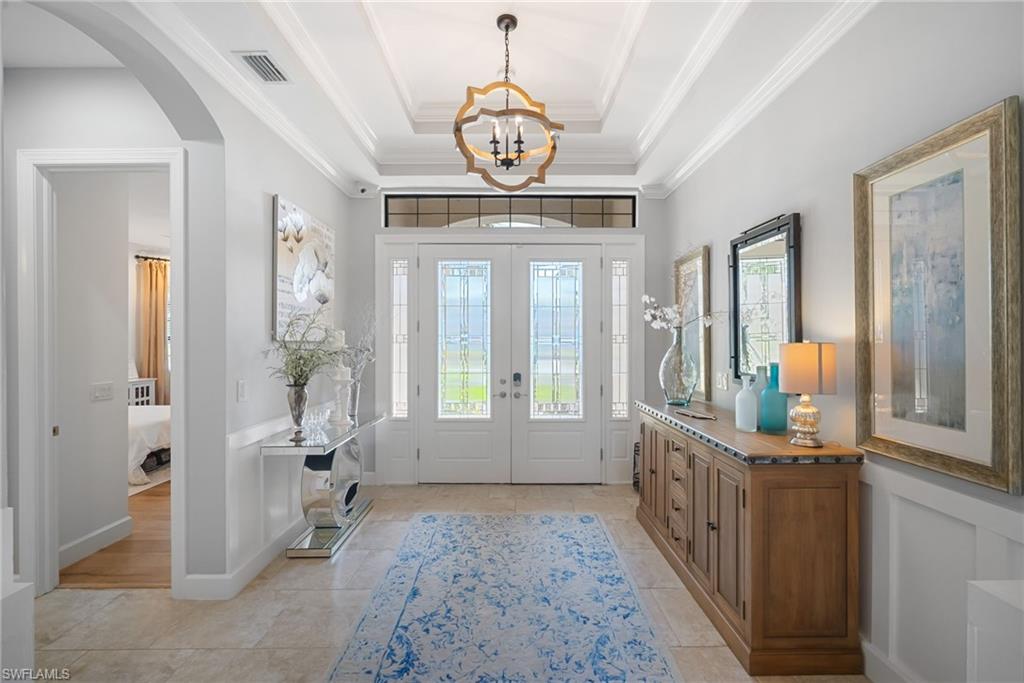 COUNTRY CLUB - Residential