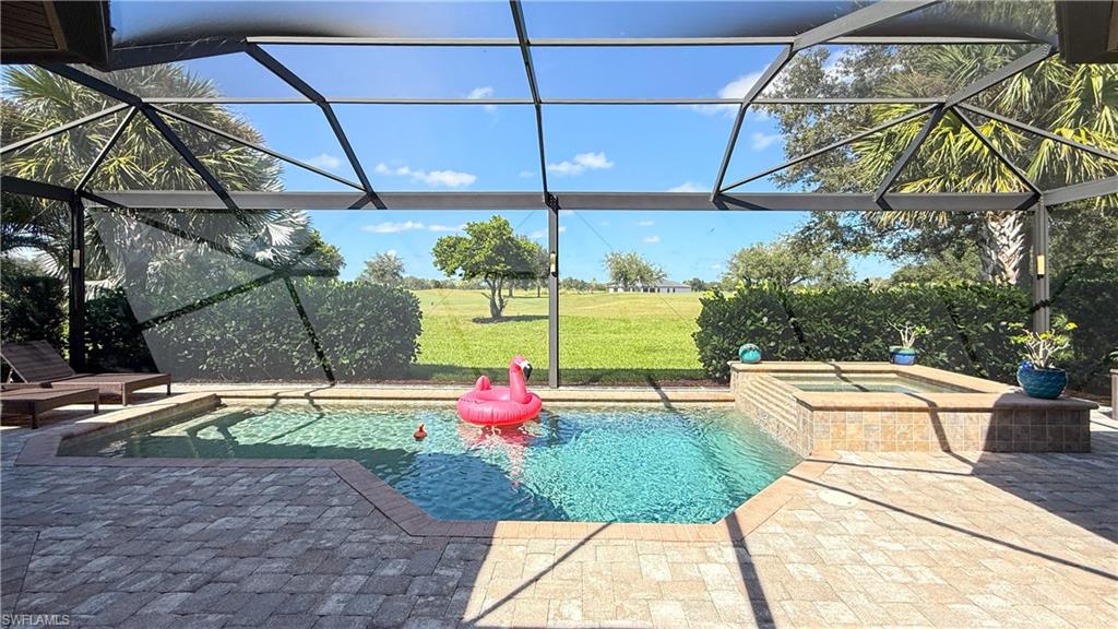 COUNTRY CLUB - Residential