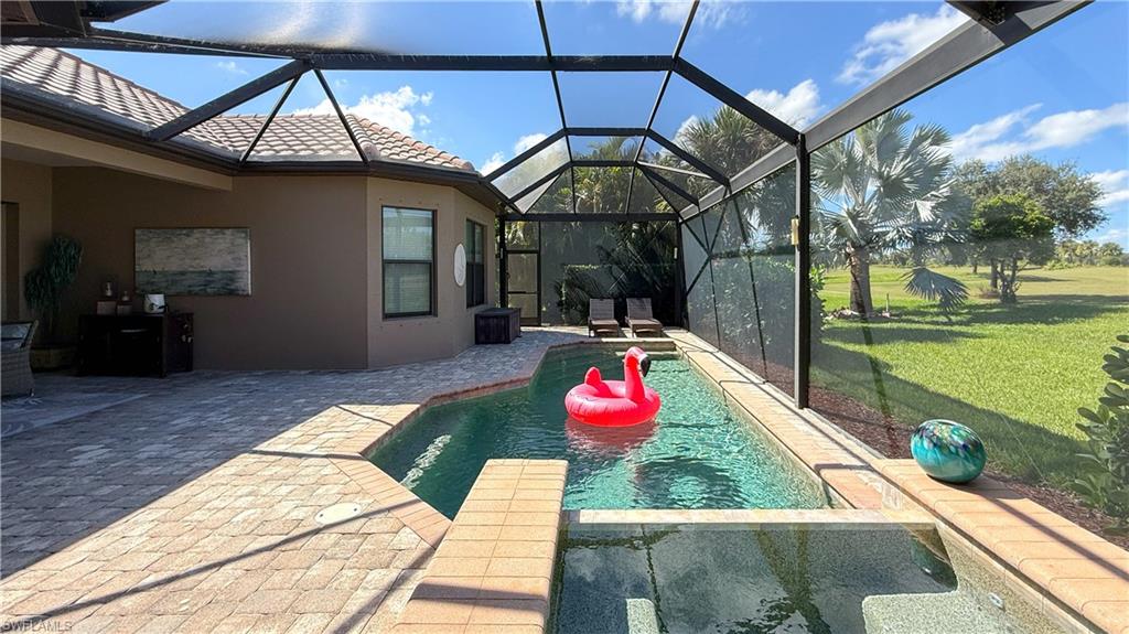 COUNTRY CLUB - Residential