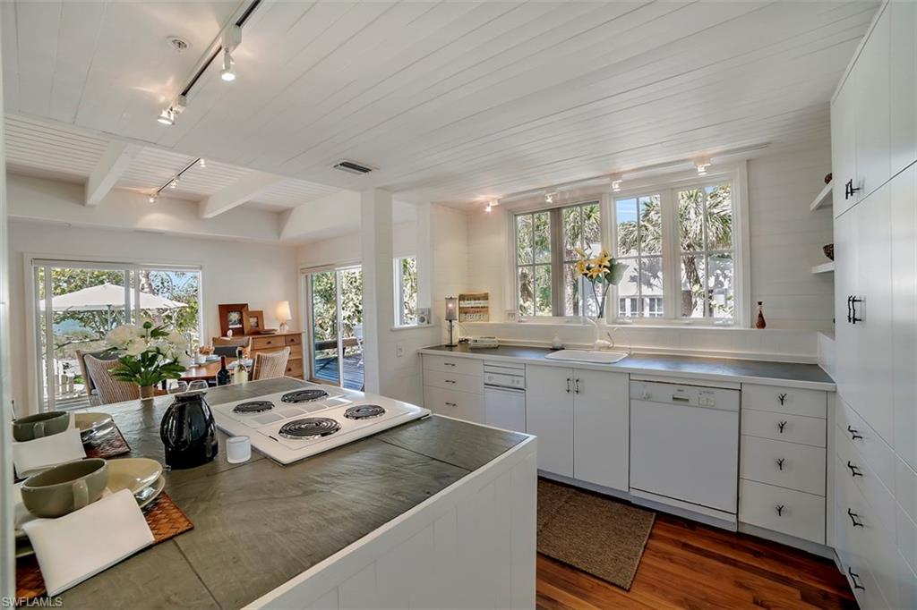 CAPTIVA PALMA UNRECORDED SUBDIVISION - Residential