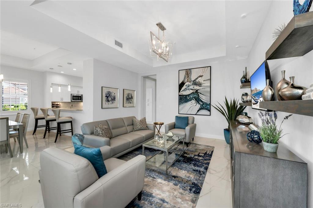 605 El Camino Real 102