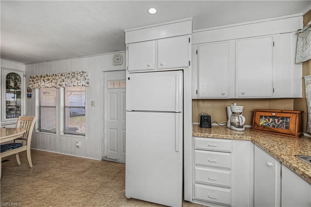 CARRIAGE VILLAGE - Residential