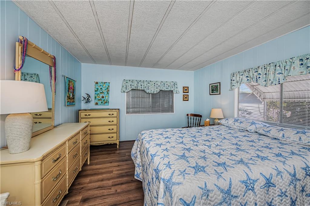 CARRIAGE VILLAGE - Residential