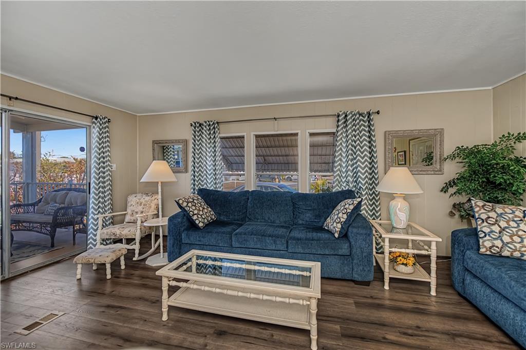 CARRIAGE VILLAGE - Residential