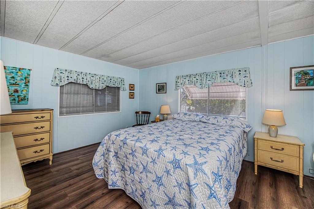 CARRIAGE VILLAGE - Residential