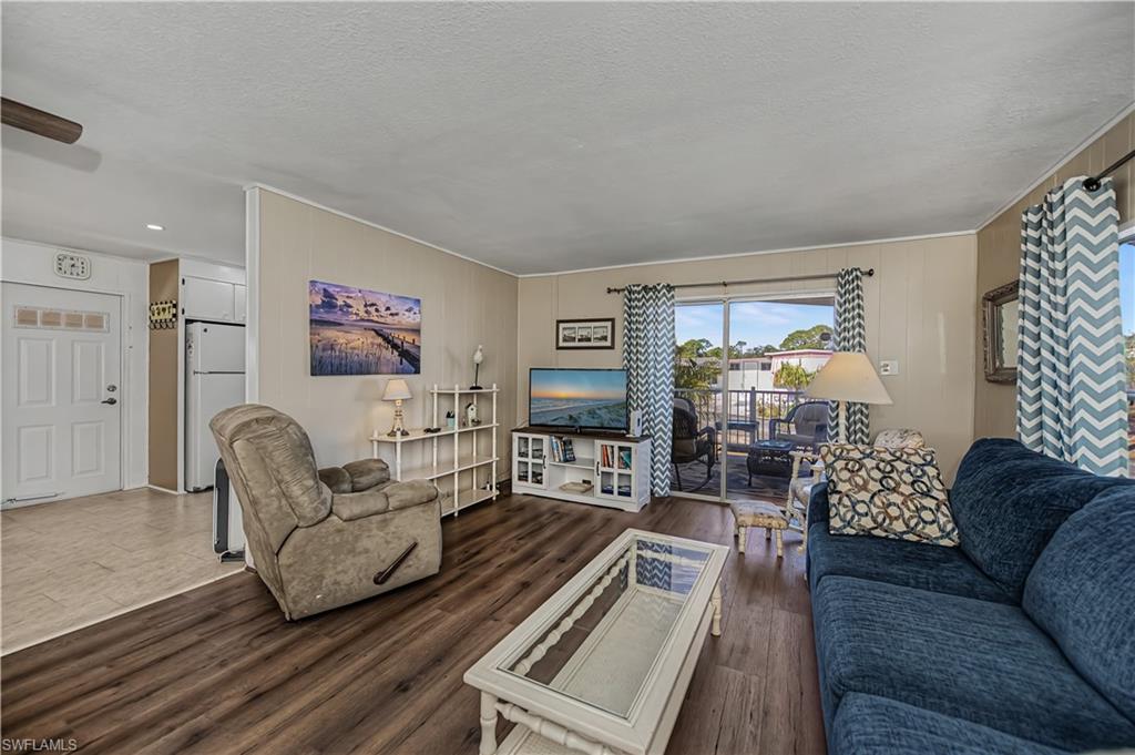 CARRIAGE VILLAGE - Residential