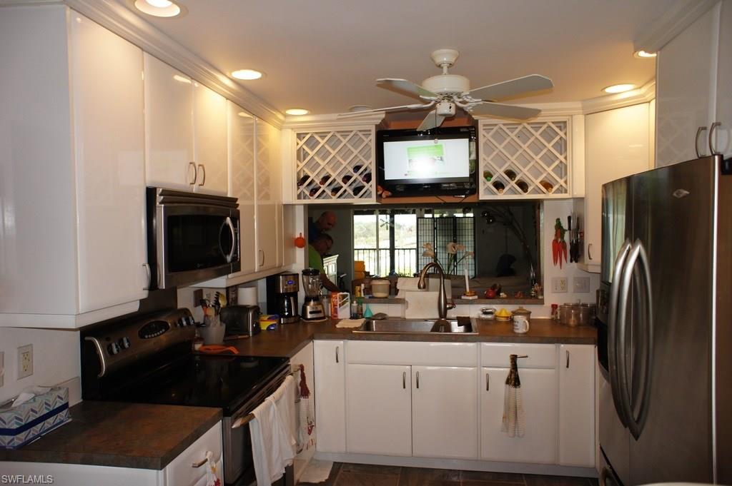 SEVEN LAKES - Residential