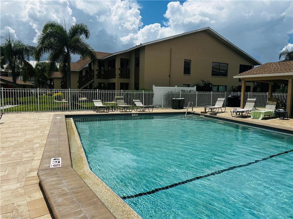 YACHTSMANS COVE - Residential