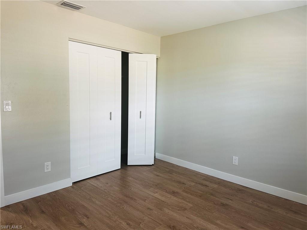 YACHTSMANS COVE - Residential