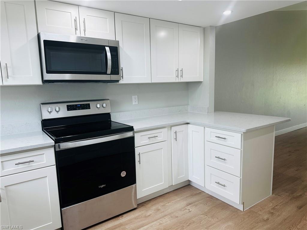 YACHTSMANS COVE - Residential