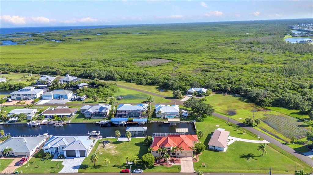 PIRATE HARBOR - Residential